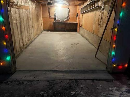 607 7 Avenue, Fox Creek, AB - Indoor Photo Showing Basement