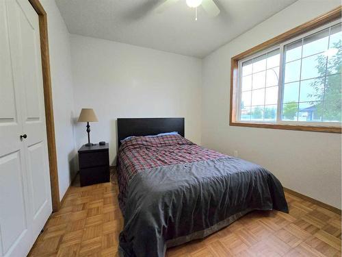 2 Allan Crescent, Whitecourt, AB - Indoor Photo Showing Bedroom