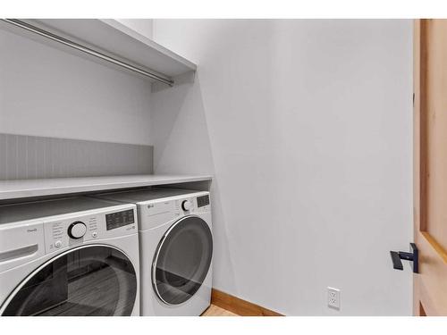 236 Stewart Creek Rise, Canmore, AB - Indoor Photo Showing Laundry Room