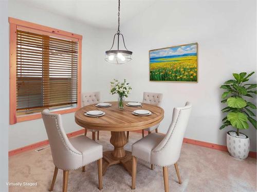 4-833 7Th Street, Canmore, AB - Indoor Photo Showing Dining Room