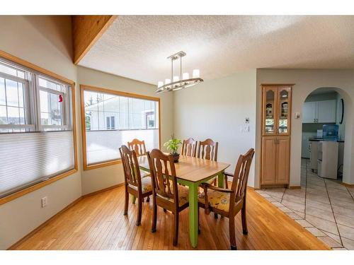 15 Maskuta Estates, Rural Yellowhead County, AB - Indoor Photo Showing Dining Room