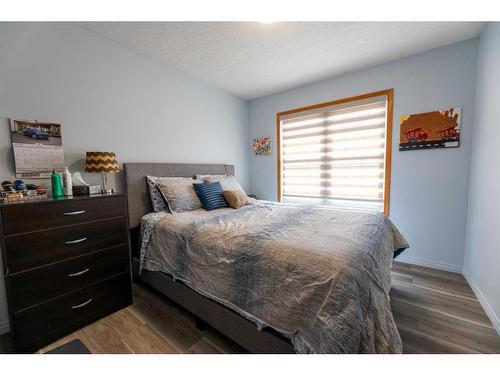 15 Maskuta Estates, Rural Yellowhead County, AB - Indoor Photo Showing Bedroom