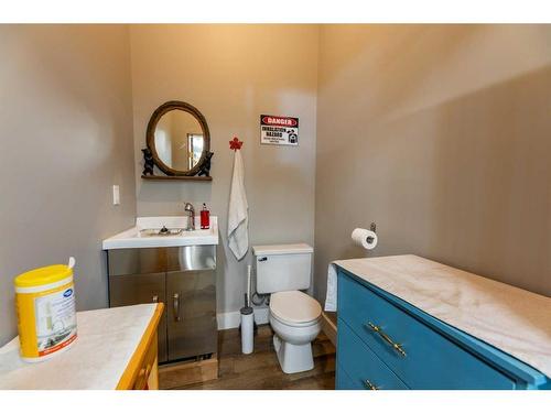 15 Maskuta Estates, Rural Yellowhead County, AB - Indoor Photo Showing Bathroom