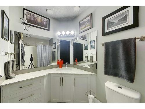 604 2 Avenue Nw, Slave Lake, AB - Indoor Photo Showing Bathroom