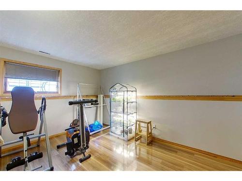 604 2 Avenue Nw, Slave Lake, AB - Indoor Photo Showing Gym Room