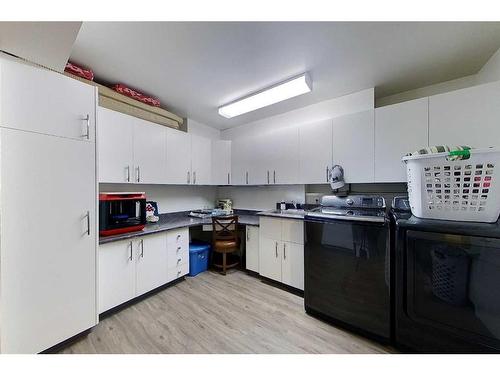 604 2 Avenue Nw, Slave Lake, AB - Indoor Photo Showing Kitchen