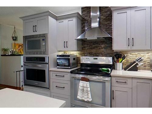 604 2 Avenue Nw, Slave Lake, AB - Indoor Photo Showing Kitchen