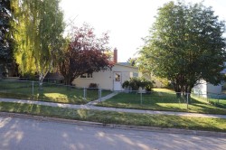 5021 6 Avenue  Edson, AB T7E 1E7