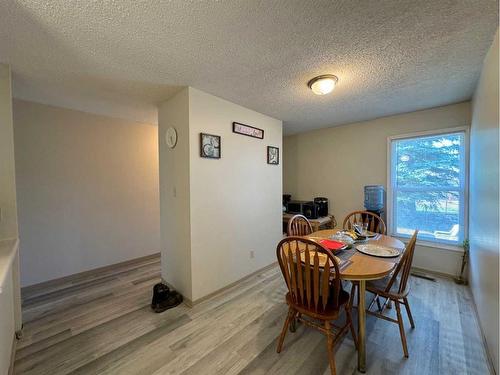 14-5429 10 Avenue, Edson, AB - Indoor Photo Showing Dining Room