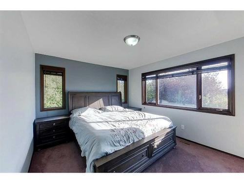 18321 Highway 16 E, Rural Yellowhead County, AB - Indoor Photo Showing Bedroom