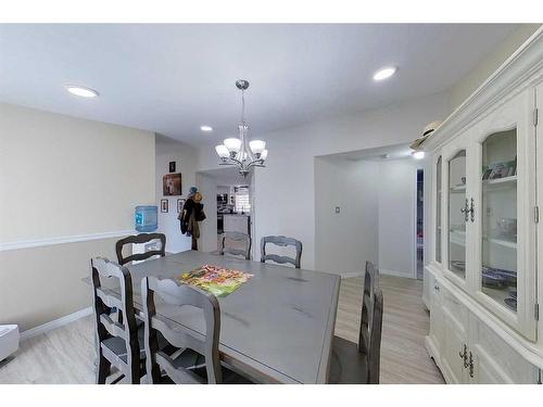 601 1A Avenue Sw, Slave Lake, AB - Indoor Photo Showing Dining Room