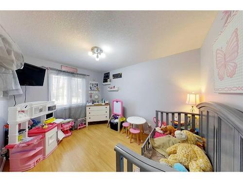 601 1A Avenue Sw, Slave Lake, AB - Indoor Photo Showing Bedroom