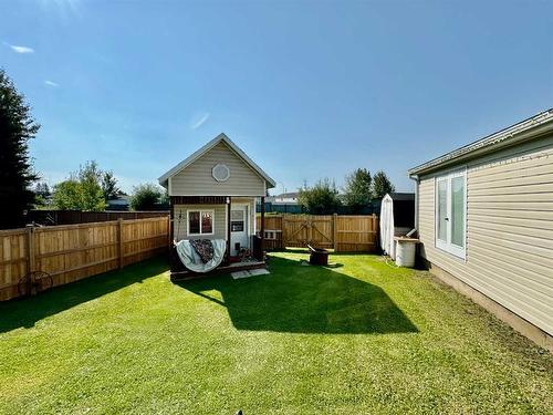 601 1A Avenue Sw, Slave Lake, AB - Outdoor With Backyard