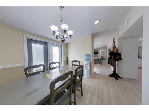 601 1A Avenue Sw, Slave Lake, AB - Indoor Photo Showing Dining Room