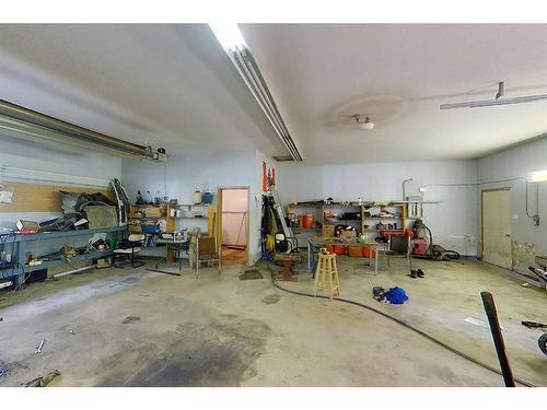 2756 Strawberry Lane, Wabasca, AB - Indoor Photo Showing Garage