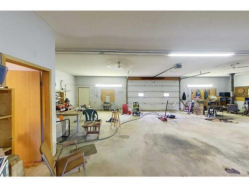 2756 Strawberry Lane, Wabasca, AB - Indoor Photo Showing Garage