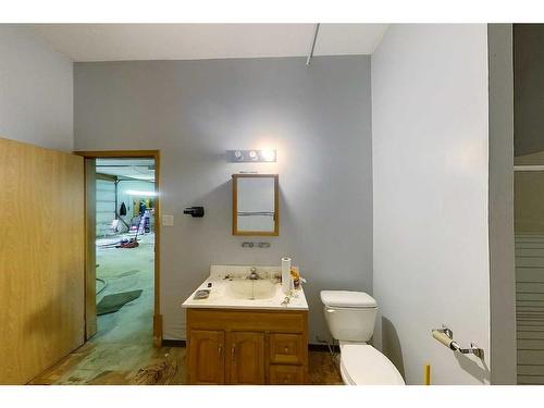 2756 Strawberry Lane, Wabasca, AB - Indoor Photo Showing Bathroom