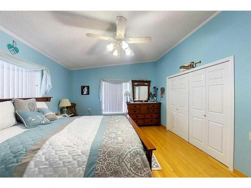 17506 Township Road 540, Rural Yellowhead County, AB - Indoor Photo Showing Bedroom