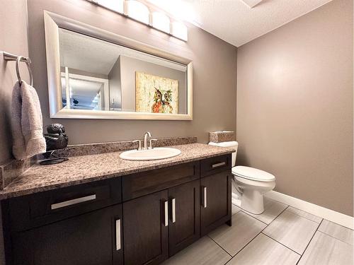 47 Riverstone Road, Whitecourt, AB - Indoor Photo Showing Bathroom