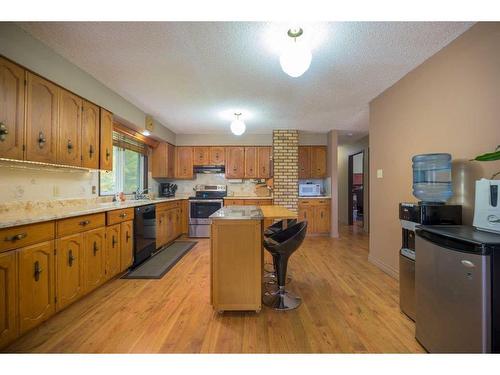 224018 Township Road 672, Rural Athabasca County, AB - Indoor Photo Showing Kitchen