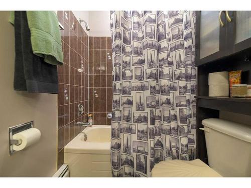 224018 Township Road 672, Rural Athabasca County, AB - Indoor Photo Showing Bathroom