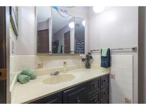 224018 Township Road 672, Rural Athabasca County, AB - Indoor Photo Showing Bathroom