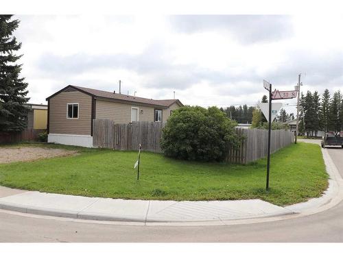 810 52 Street, Edson, AB - Outdoor