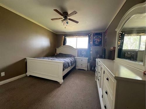 5004 52Nd Avenue, Peers, AB - Indoor Photo Showing Bedroom