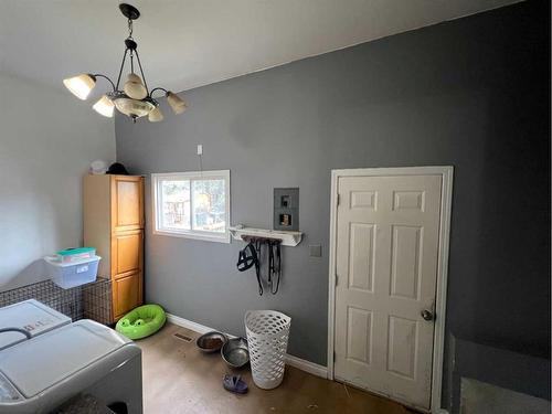 5004 52Nd Avenue, Peers, AB - Indoor Photo Showing Bedroom