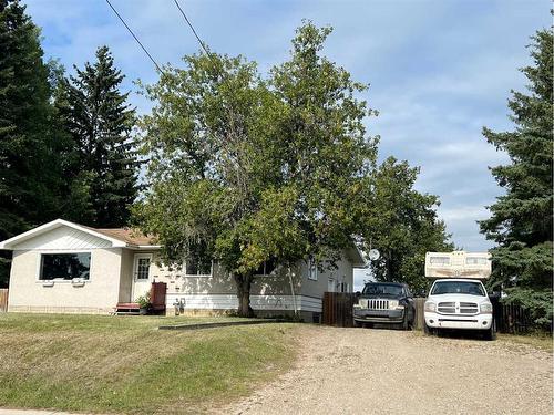 5004 52Nd Avenue, Peers, AB - Outdoor