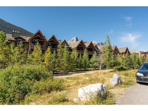 316-106 Stewart Creek Landing, Canmore, AB - Outdoor