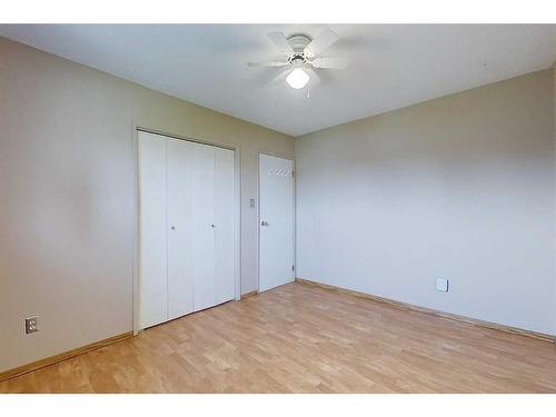 305 7 Street Se, Slave Lake, AB - Indoor Photo Showing Other Room