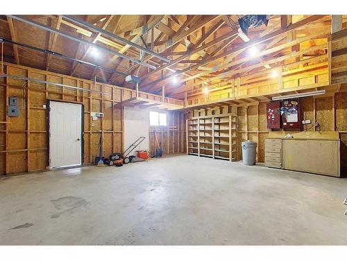 305 7 Street Se, Slave Lake, AB - Indoor Photo Showing Basement