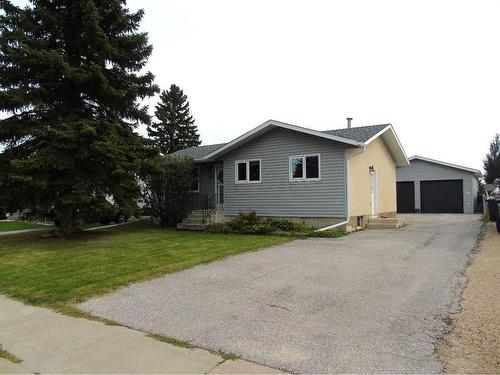 305 7 Street Se, Slave Lake, AB - Outdoor