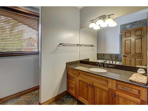 220 Miskow Close, Canmore, AB - Indoor Photo Showing Bathroom