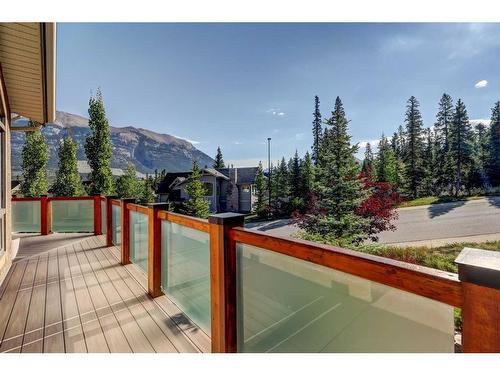 220 Miskow Close, Canmore, AB - Outdoor