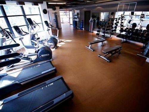 224-173 Kananaskis Way, Canmore, AB - Indoor Photo Showing Gym Room