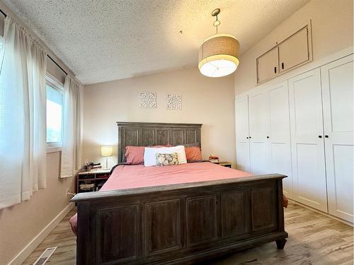 62 Baxter Crescent, Whitecourt, AB - Indoor Photo Showing Bedroom