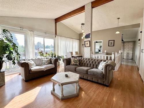 62 Baxter Crescent, Whitecourt, AB - Indoor Photo Showing Living Room