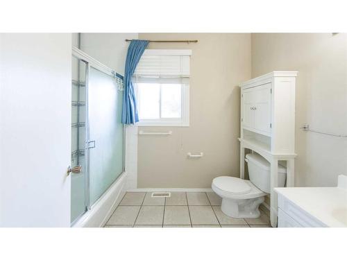 17 Baxter Crescent, Whitecourt, AB - Indoor Photo Showing Bathroom