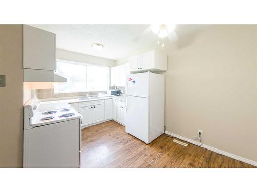 17 Baxter Crescent, Whitecourt, AB - Indoor Photo Showing Kitchen