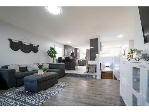 77 Feero Drive, Whitecourt, AB - Indoor Photo Showing Living Room