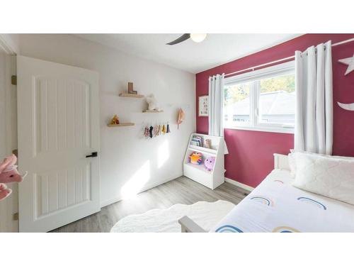 77 Feero Drive, Whitecourt, AB - Indoor Photo Showing Bedroom