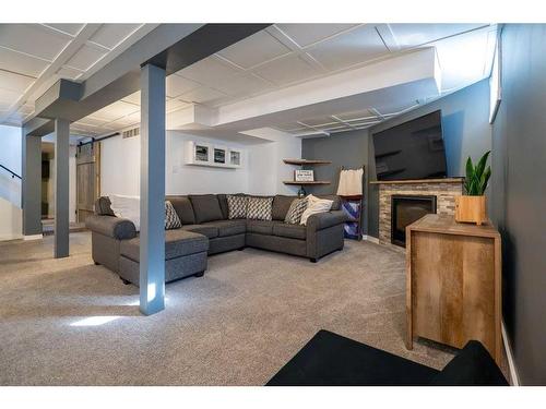 77 Feero Drive, Whitecourt, AB - Indoor Photo Showing Other Room