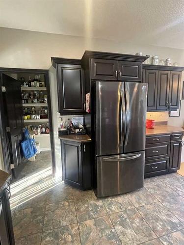 11-120053 Township Road 584, Rural Woodlands County, AB - Indoor Photo Showing Kitchen