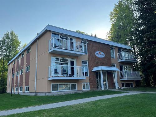 11-506 41 Street, Edson, AB - Outdoor With Facade