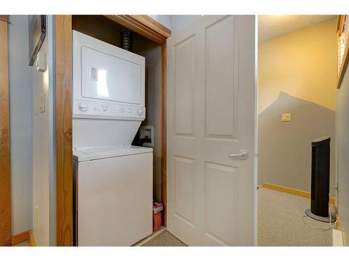 326-109 Montane Road, Canmore, AB - Indoor Photo Showing Laundry Room