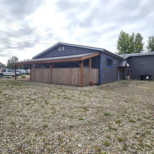 5006 50 Avenue, Peers, AB 