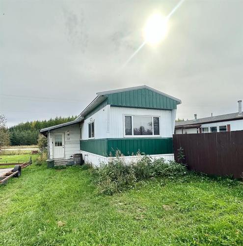 33 Riverside Trailer Court, Whitecourt, AB 