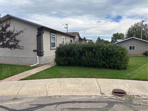 5311 45 Street, Whitecourt, AB - Outdoor